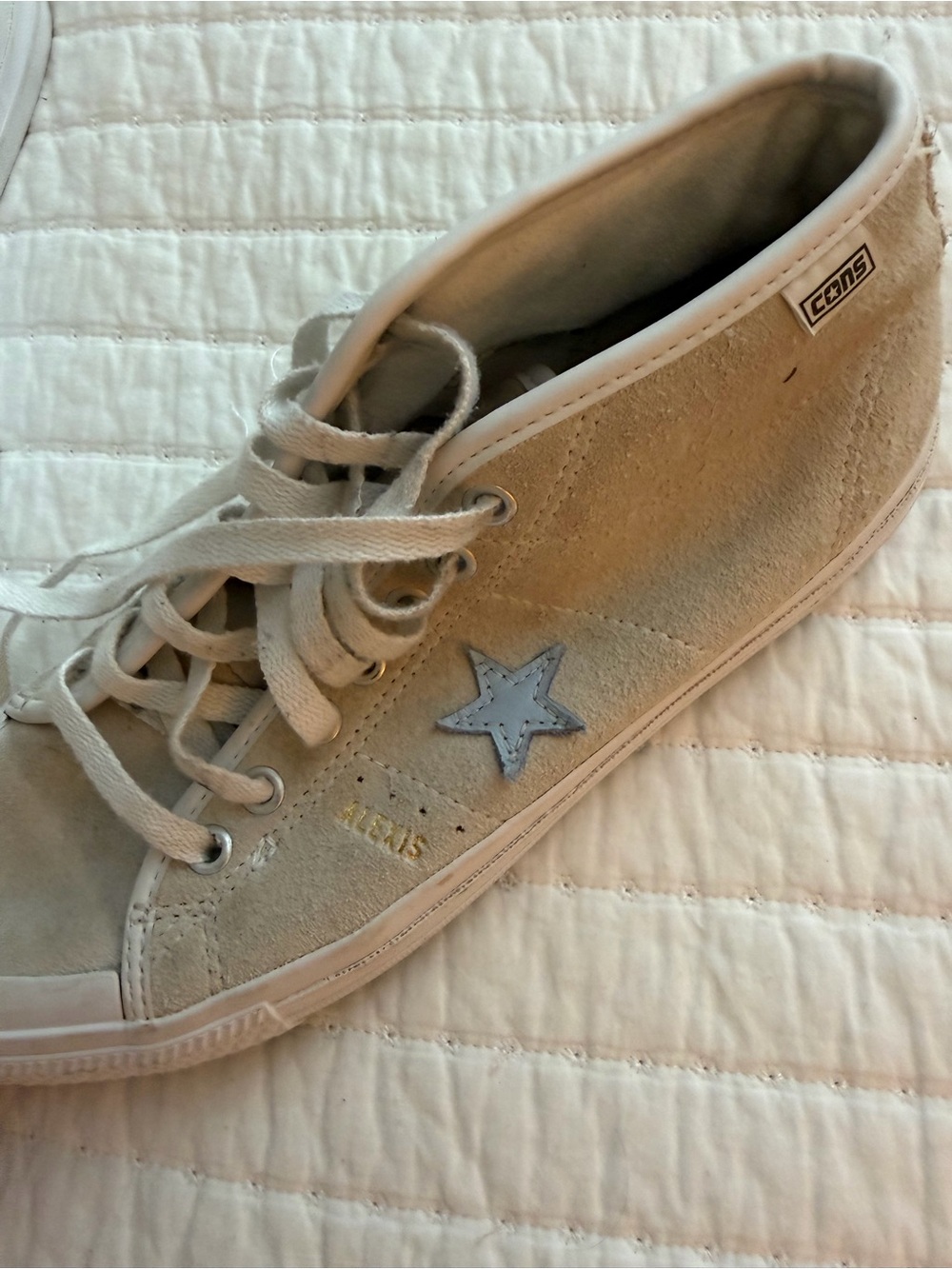 Converse Unisex Low-Top Suede Sneakers in Light Beige